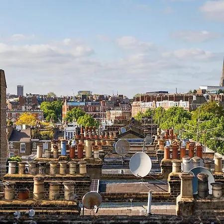 Superb Penthouse With 2 Bathrooms And Roof Terrace *