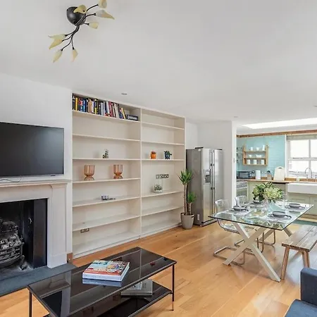 Exceptional Mews House In Chelsea アパート