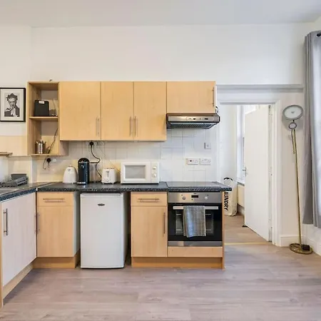 Cosy Urban Retreat Nr * London