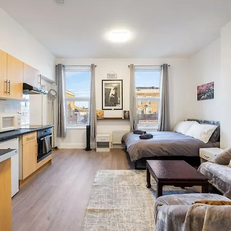 Cosy Urban Retreat Nr