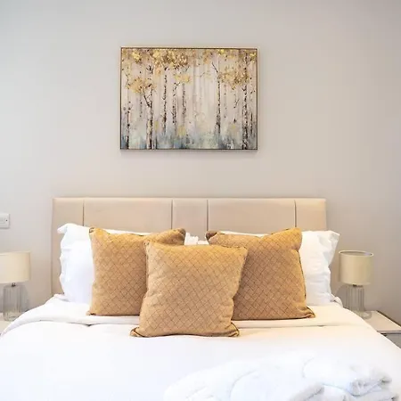 Apartment Stunning Views Modern Decor Flat In Kensington London