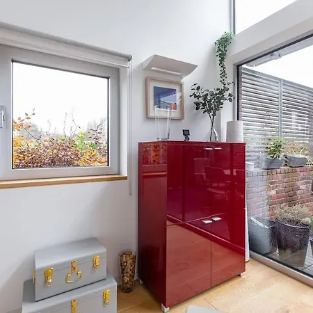 Apartment Stylish House With Superb Space