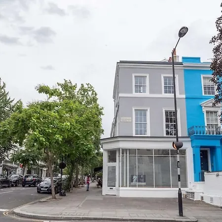 Spectacular Flat Located In Prime Notting Hill London