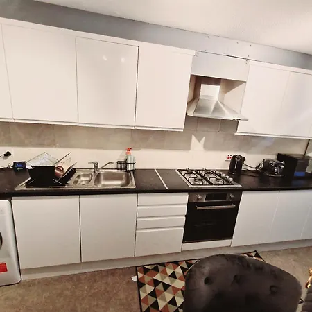 Flat 16 Homedale House Sutton (Greater London)