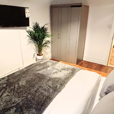 Flat 16 Homedale House Guest house *