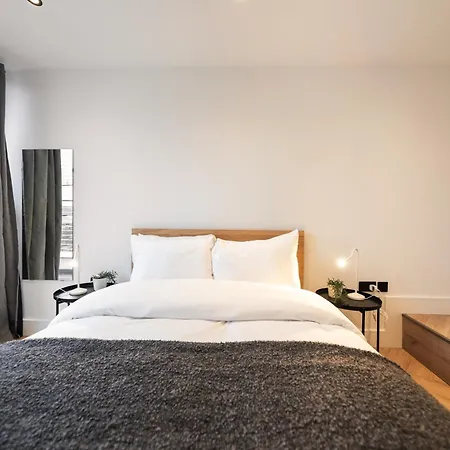 The Battersea Place - Charming 4bdr Flat