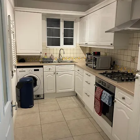 Apartment Superb 2 Bedrooms Broadway Next To Tube & Buses Ealing