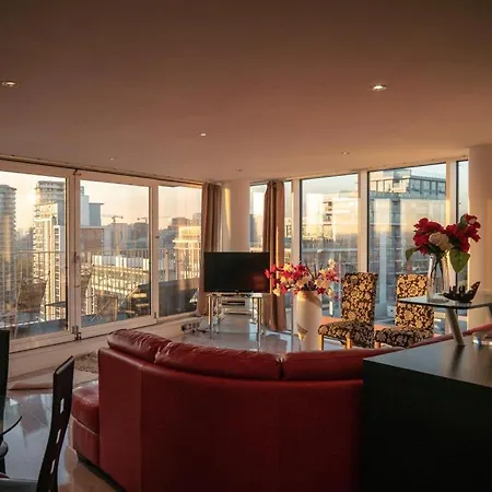 Apartment Excel Stunning 3 Bedrooms