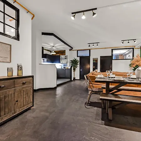Apartment Trendy, Arty, 3br In Heart Of Hipster Hackney! *