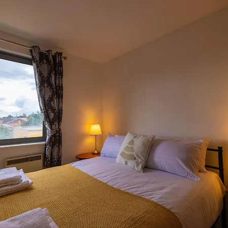 Apartment Beautiful And Spacious 2-bed In