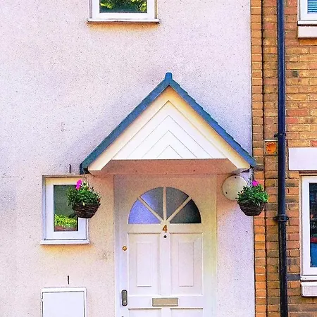Surrey Quays Residency - Serviced Guest house