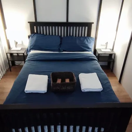 Guest house Surrey Quays Residency - Serviced *