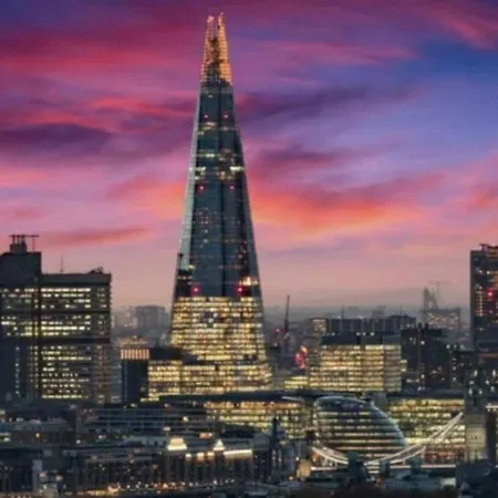 Off The Shard Xxl Design Family House With Garden London