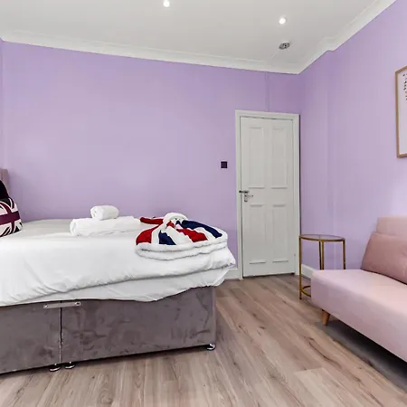 Apartment Amazing 2 Bedroom Flat In London