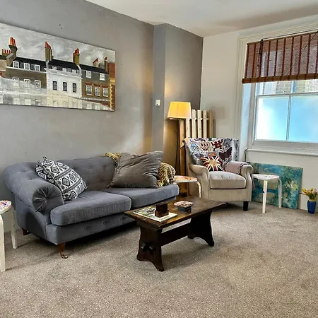 Flat Near Richmond Upon Thames * Richmond (Greater London)
