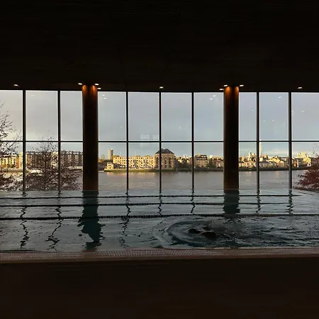 Canary Riverside Plaza 5* Londra