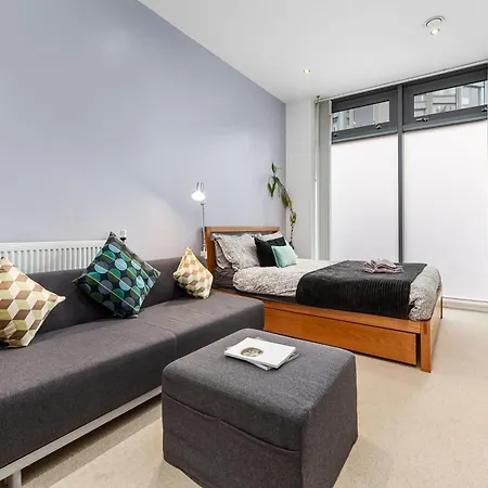 Trendy 2 Bed Flat In Greenwich With Car Parking London