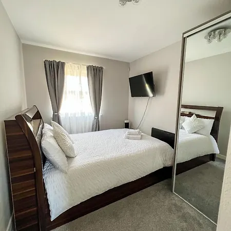 شقة 2 Double Bedroom In Edgware, London
