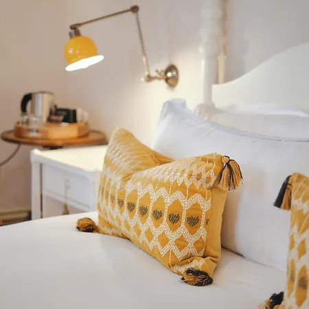 The Black Lion Pub & Boutique 3*