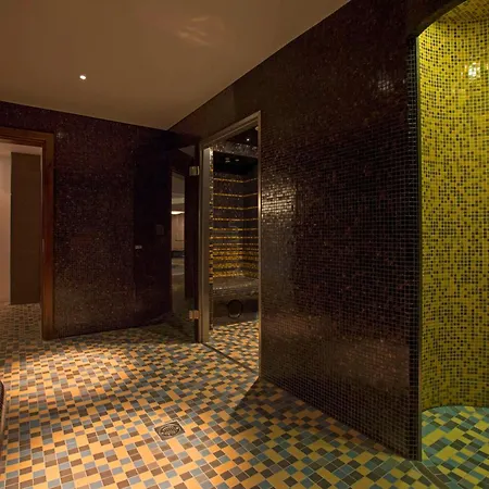 Hilton London Heathrow Airport Terminal 5