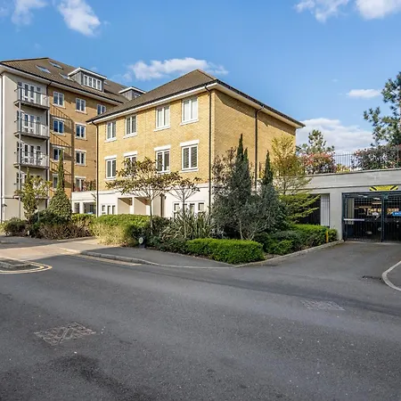 King Bed Manhattan Close To London Heathrow West Drayton (Middlesex)