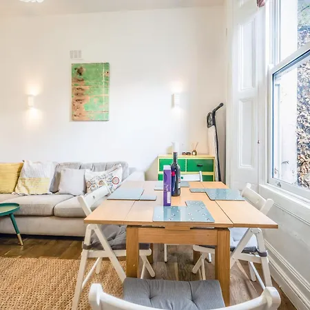 Pass The Keys Notting Hill Hideaway Apartmán
