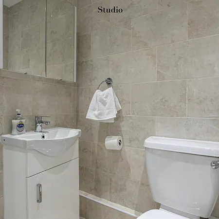 Stylish Kensington Apartment London
