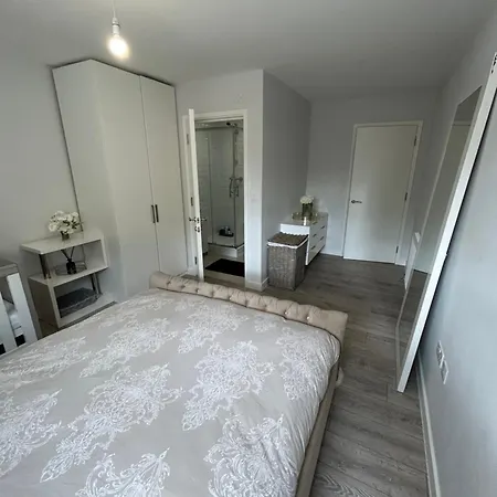 Stylish Meets Luxury! 2 Bed 2 Bath Family Apartment