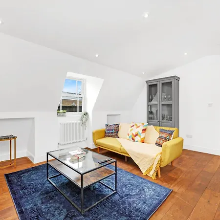 Loft Aartment Short Term & Flexible Renting Hackney With Free Wifi & Balcony Apartment *