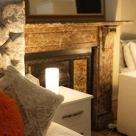 Victorian Woods Bed & Breakfast London