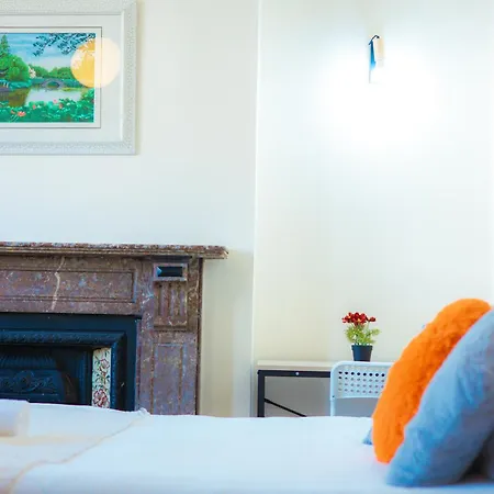 Bed & Breakfast Victorian Woods London