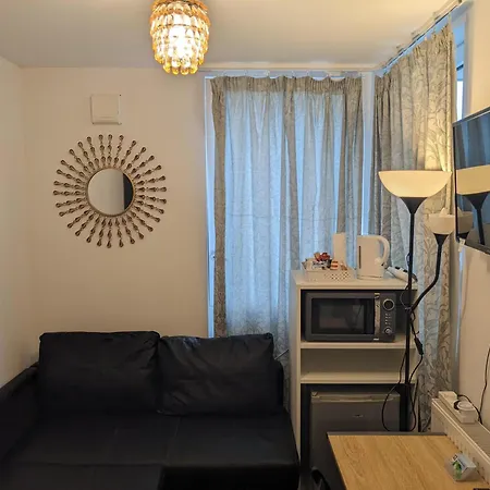 Homestay Travelstop #london-ealing *