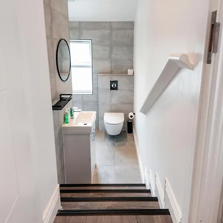 Fulham Apartment