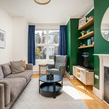 Homely And Stylish With A Garden In East Finchley Appartement
