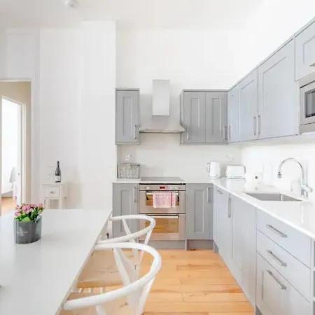 Chic 2bd Flat - 5 Minutes From Marylebone Apartment *