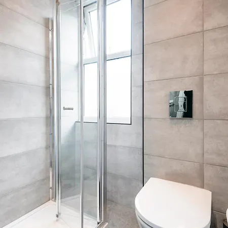 Fulham Apartment