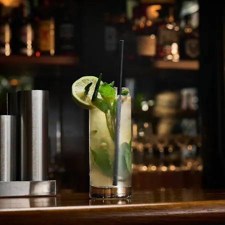 The Knight Of Nottinghill Hotel