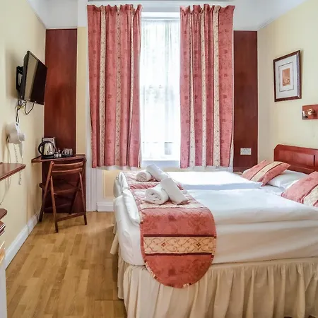 Dolphin Hotel