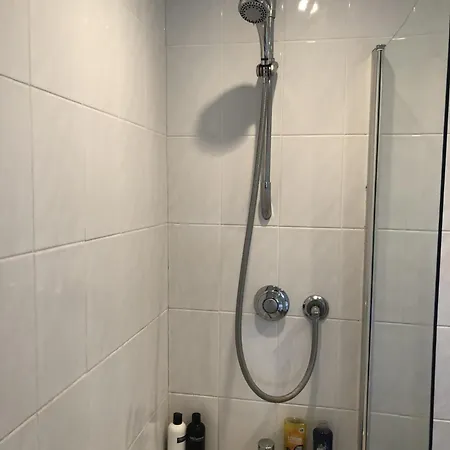 Amazing Converted Water Tower! * Coulsdon
