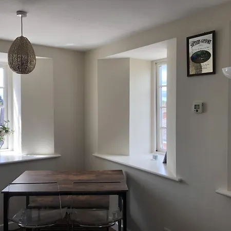 Amazing Converted Water Tower! Coulsdon