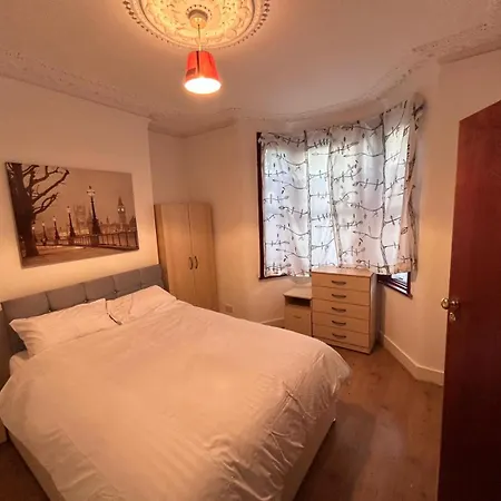 House In Walthamstow Quarto em Acomodações Particulares Londres