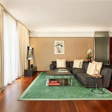 Hotel Bvlgari 5*