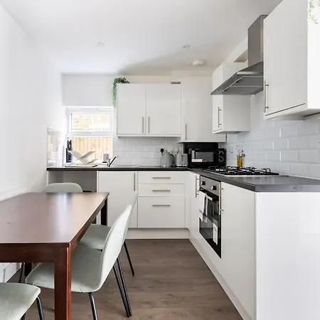Apartment Streatham