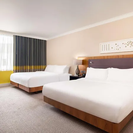 Hilton Wembley 4*