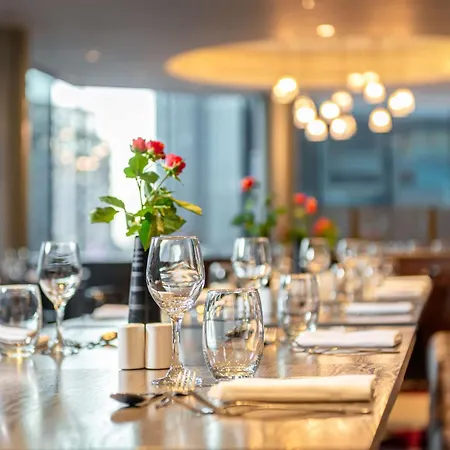 Hilton Wembley Hotel 4*