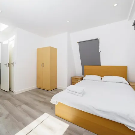 Modern In South West Appartamento *