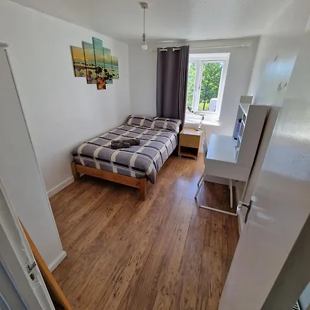 Cozy Double Bedroom In Zone 1-2 London