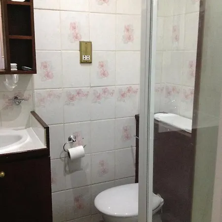 Continental Hotel 2*