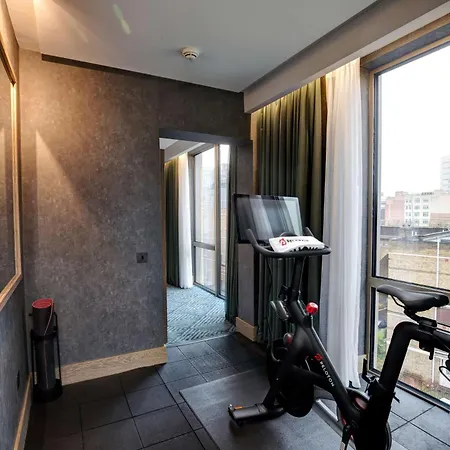 Hilton Bankside 4*