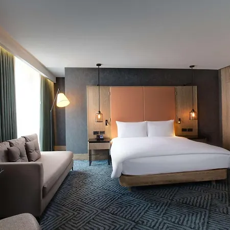 Hilton Bankside 4*